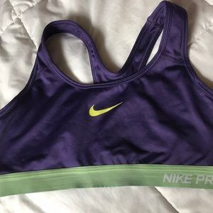 nike sports bra